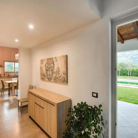 Spacious In Siracusa With Private Garden Villa *