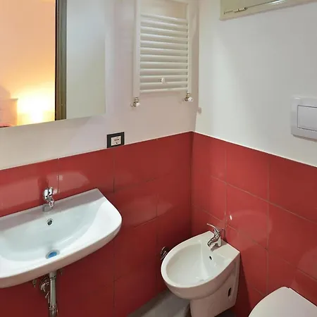 Spacious In Siracusa With Private Garden Villa Floridia