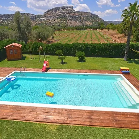 Spacious In Siracusa With Private Garden Villa *